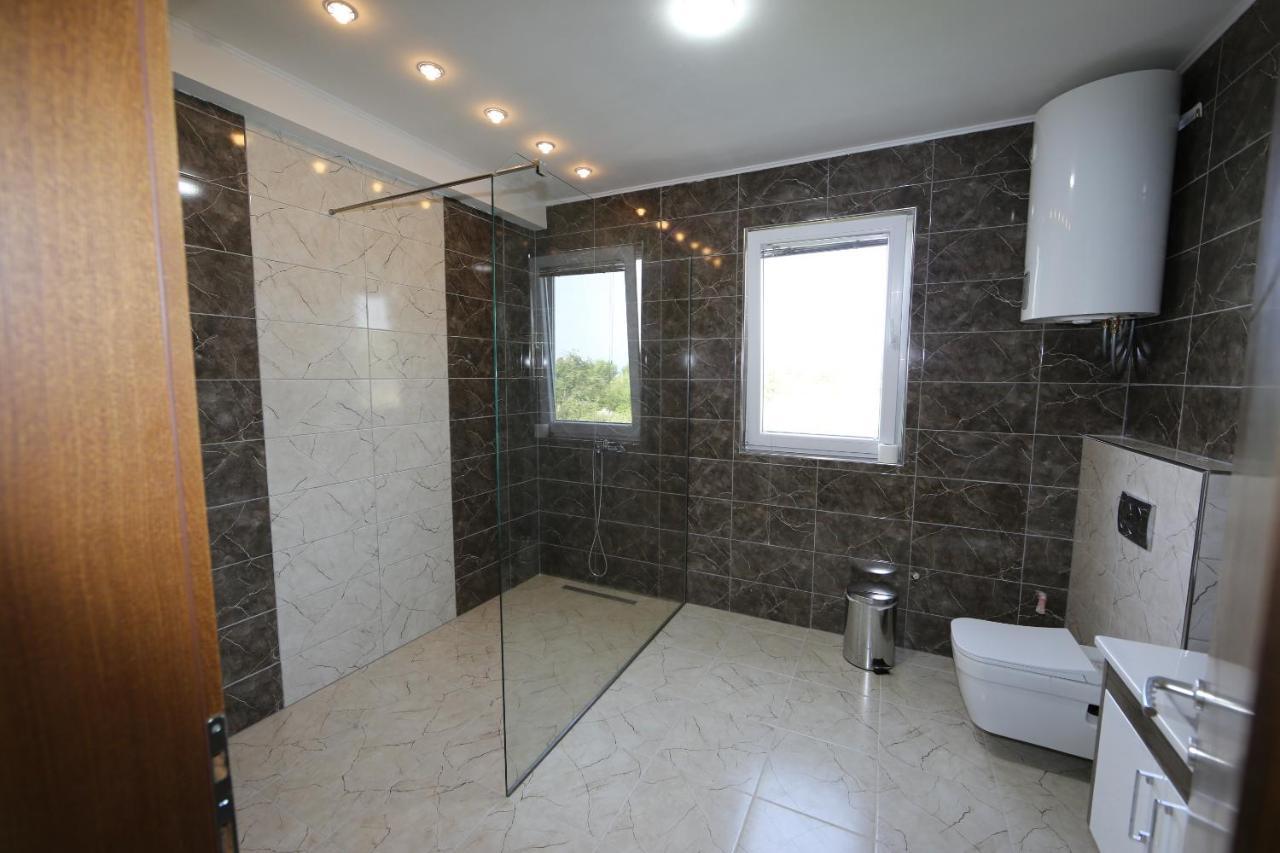 Villa Goriza Prestige Ohrid Bagian luar foto
